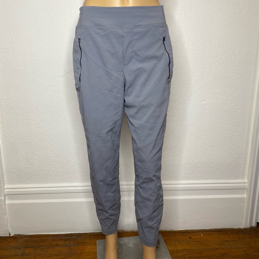 Athleta Trekkie North Jogger Gray Pants Women’s Size 8 Petite